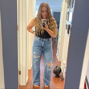 Meet your Posher, Cassandra